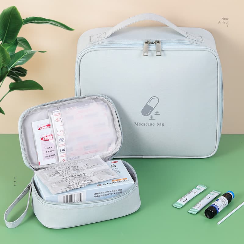 防災グッズ 携帯用医薬品収納ポーチ「救急手帳」